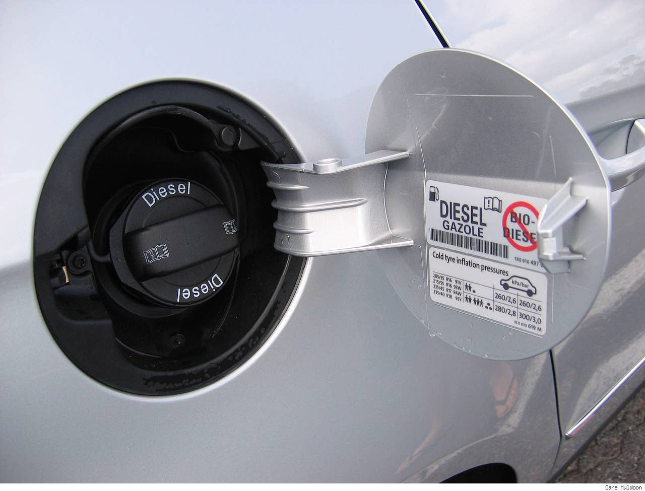 When it comes to filling up, you don't want to mistakenly put petrol in this puppy - half the car has to be taken apart to get to and drain the fuel tank