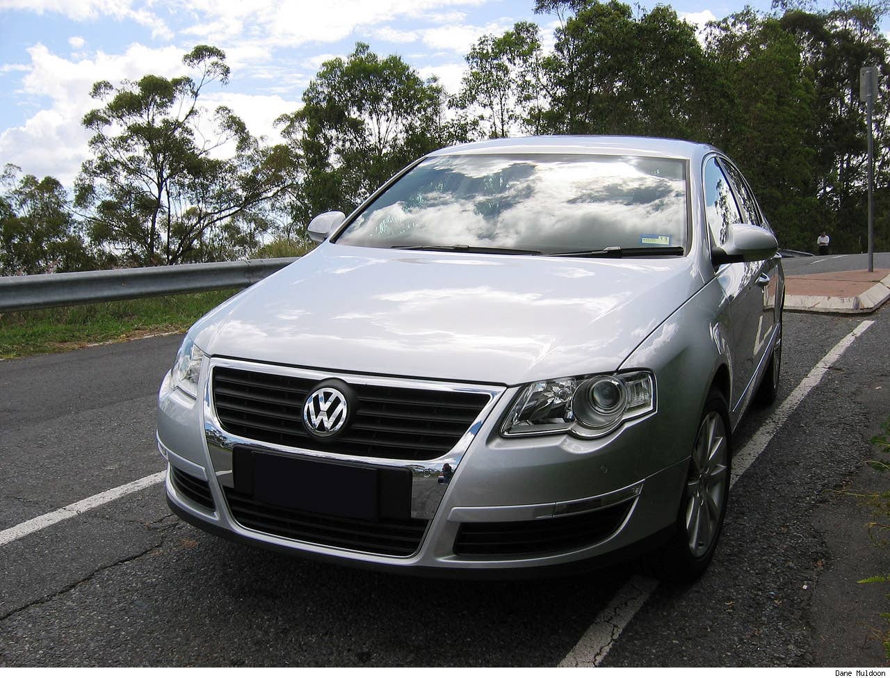 The Passat, sharing common styling with the rest of the Volkswagen range, looks great from the front