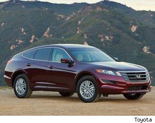 Ford Edge, Honda Crosstour (pictured), Nissan Rogue, Chevrolet Equinox, Honda CR-V, GMC Terrain  Research the Toyota Venza Toyota Venza Photos & Information Toyota Venza Best Deals Toyota Venza Local Dealer Price Quote