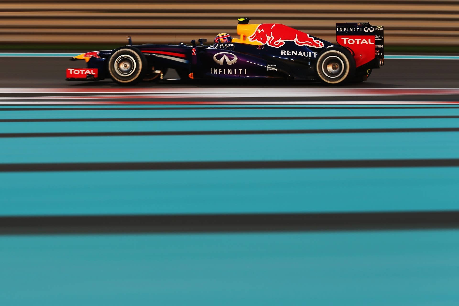 ABU DHABI, UNITED ARAB EMIRATES - NOVEMBER 03: Mark Webber of Australia and Infiniti Red Bull Racing drives during the Abu Dhabi Formula One Grand Prix at the Yas Marina Circuit on November 3, 2013 in Abu Dhabi, United Arab Emirates. (Photo by Mark Thompson/Getty Images)