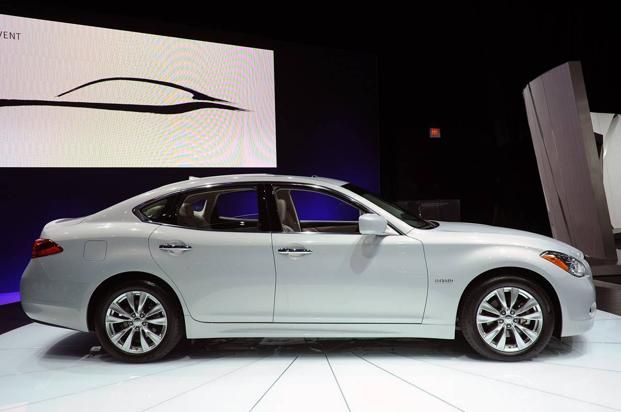 2012 Infiniti M Hybrid