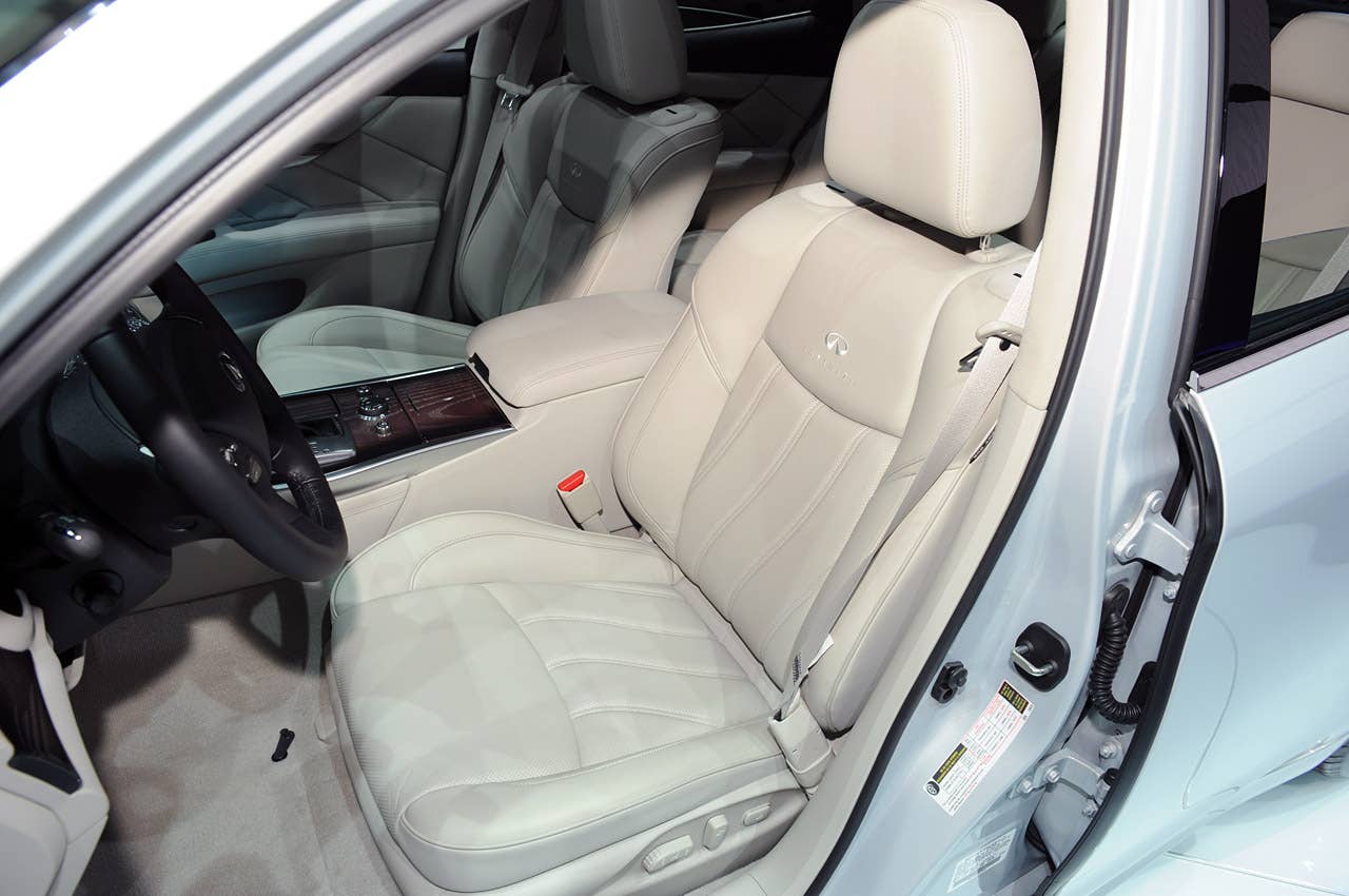 2012 Infiniti M Hybrid
