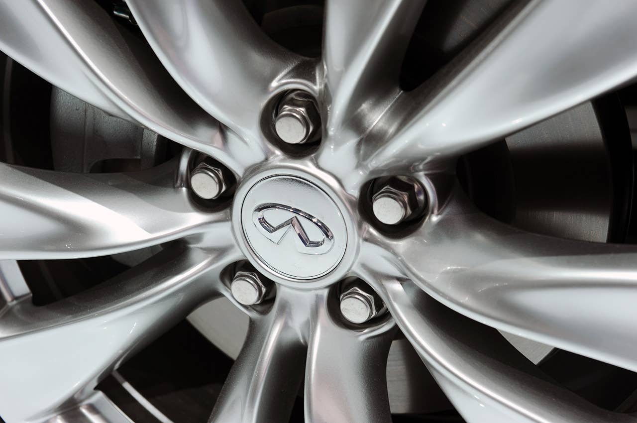 2012 Infiniti M Hybrid