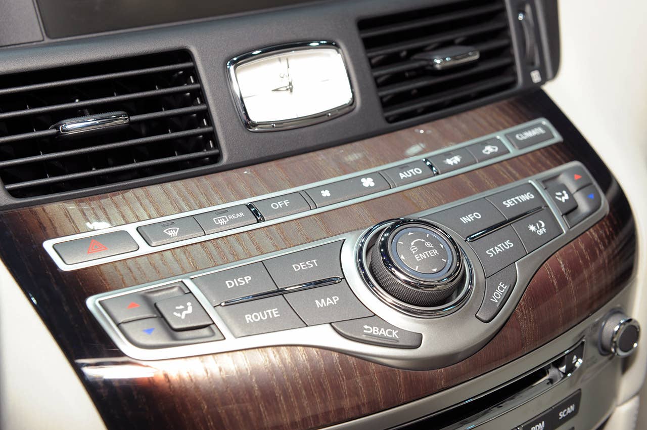 2012 Infiniti M Hybrid
