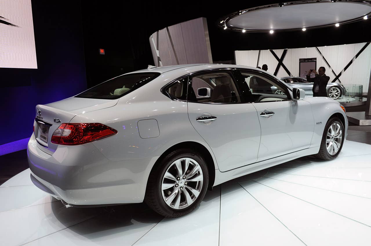 2012 Infiniti M Hybrid