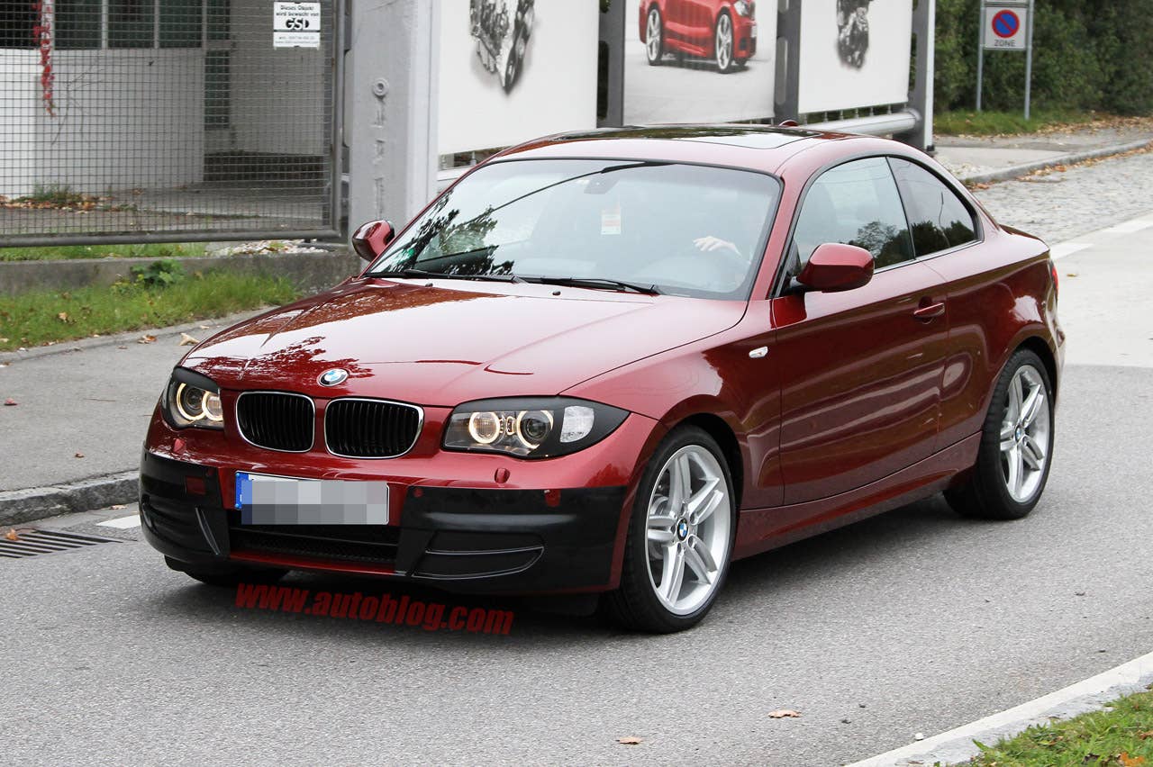 2011 BMW 1-Series Front 3/4