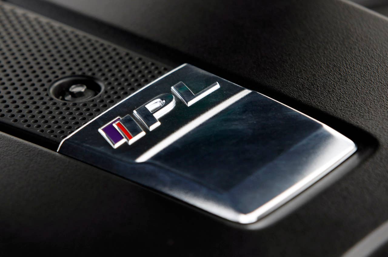 2012 Infiniti G37 IPL engine detail