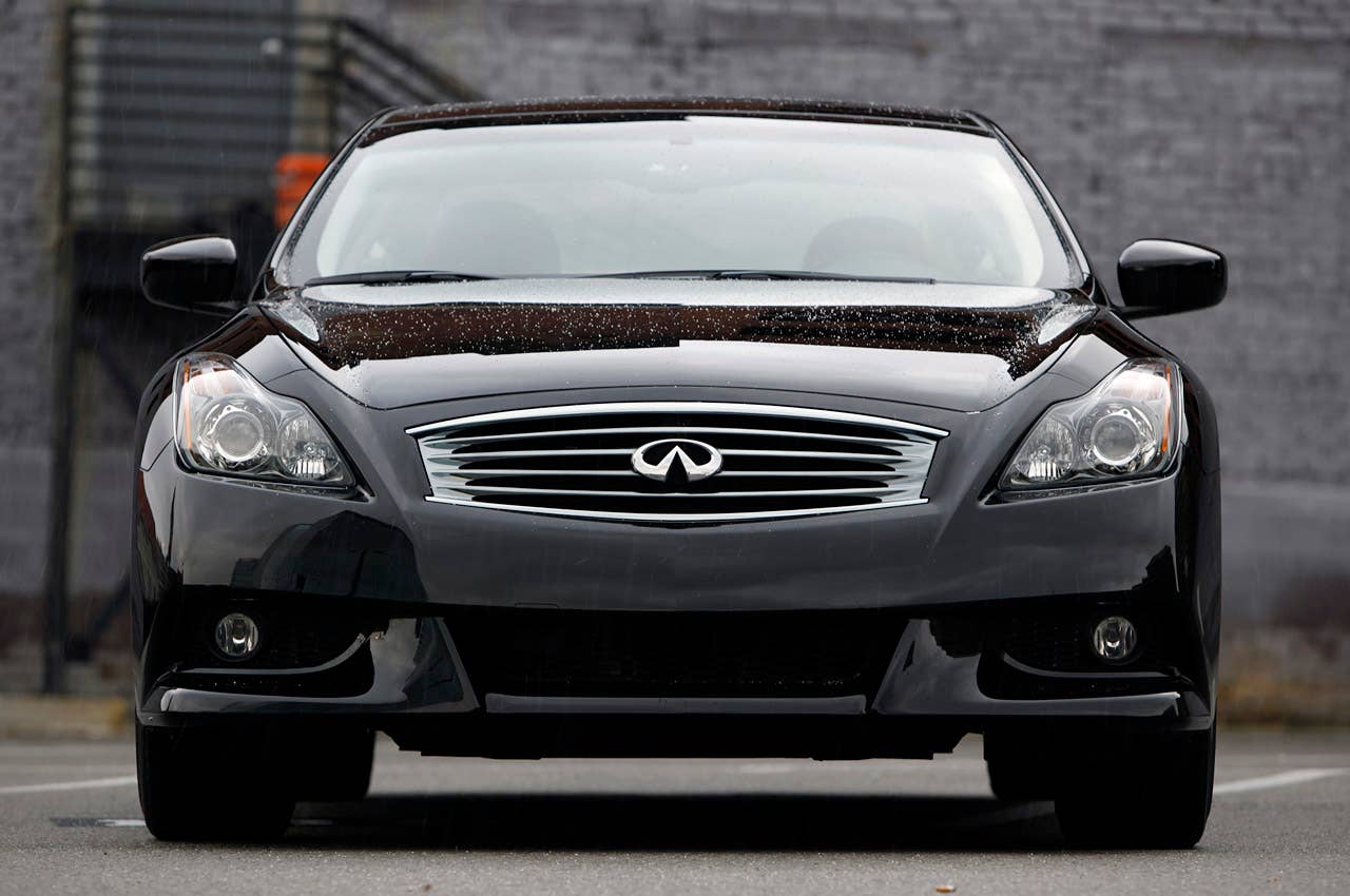 2012 Infiniti G37 IPL front view