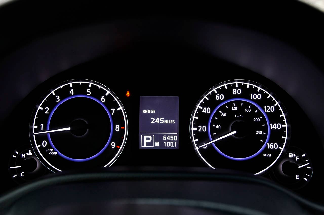2012 Infiniti G37 IPL gauges