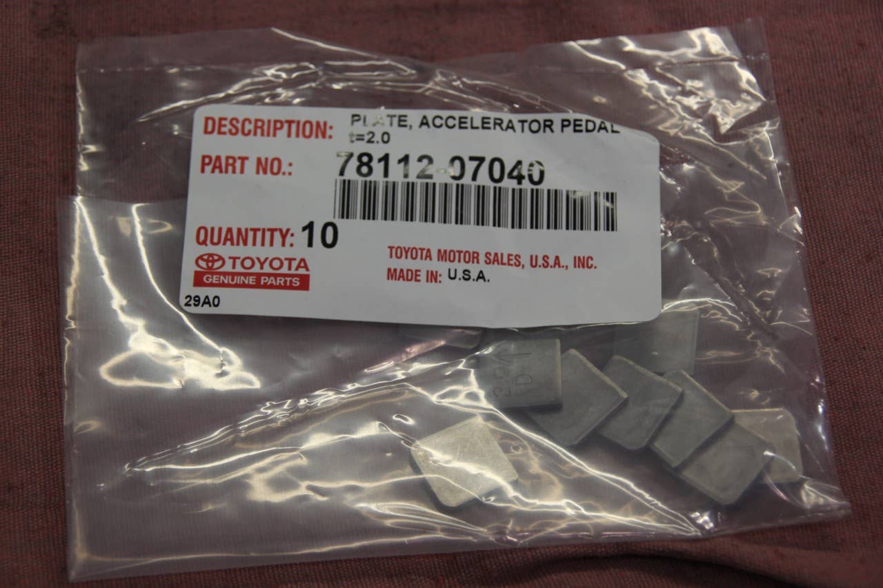 A bag of the reinforcing bars (aka shims) that are being used to adjust the gas pedal