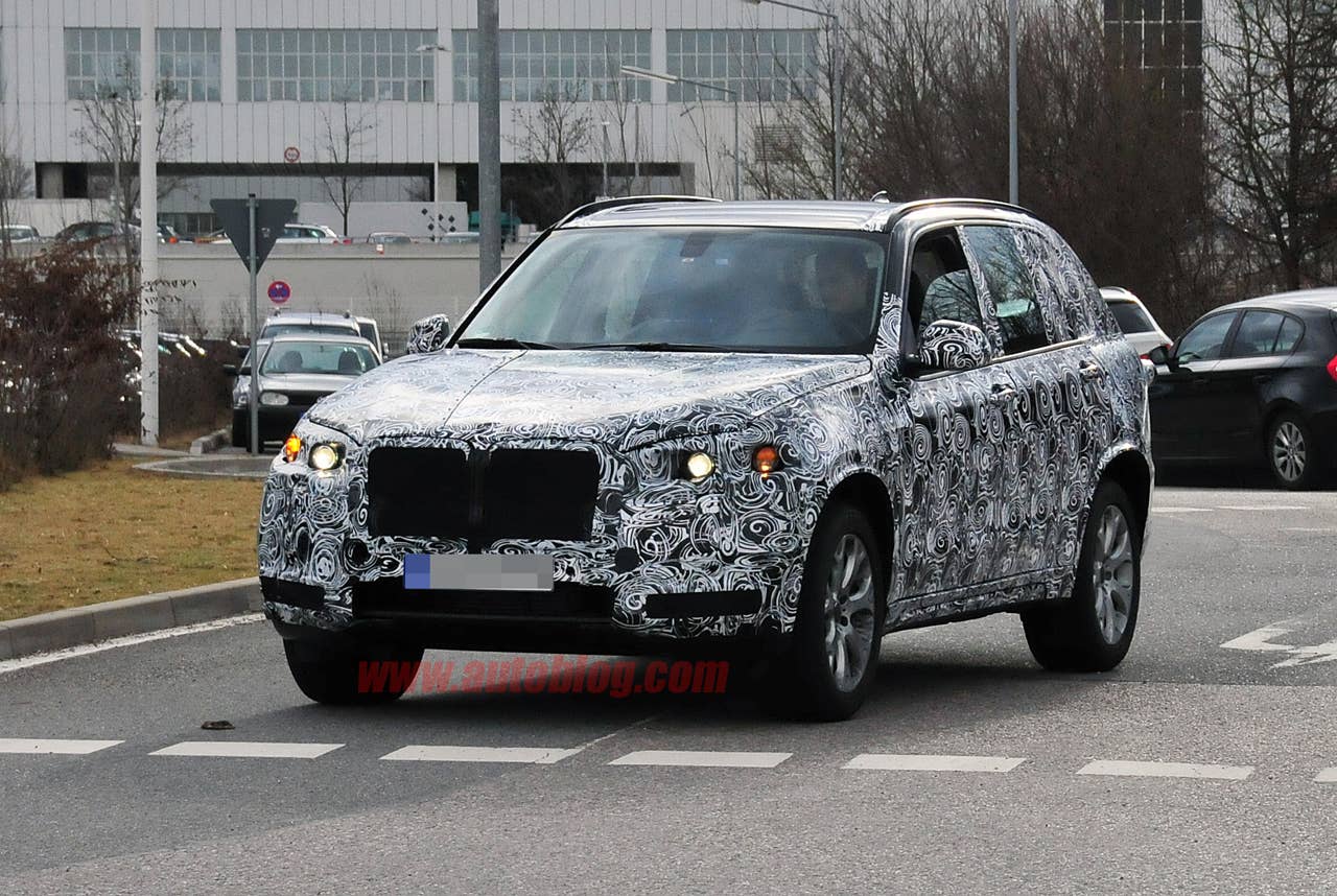 BMW X5 Spy Shots front 3/4