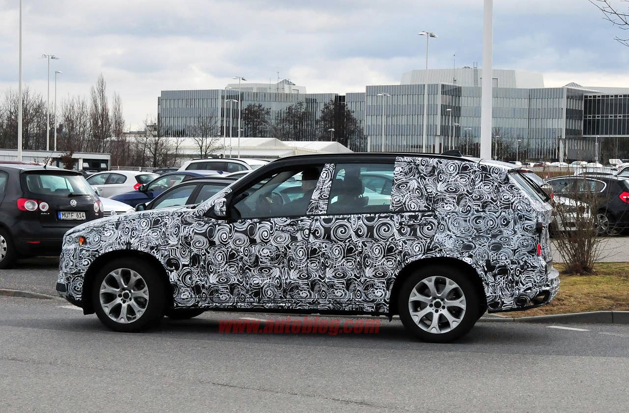 BMW X5 Spy Shots side
