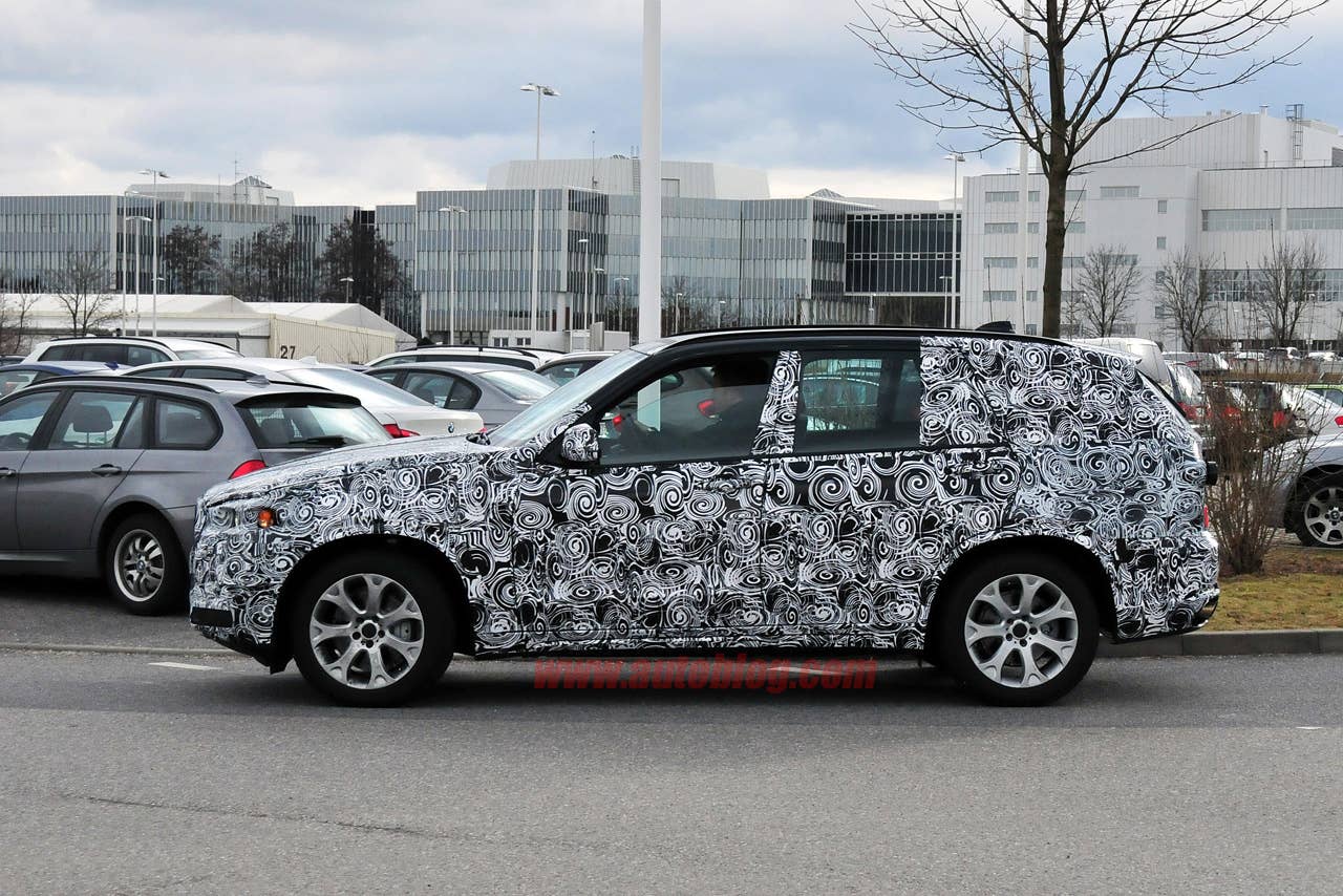 BMW X5 Spy Shots side