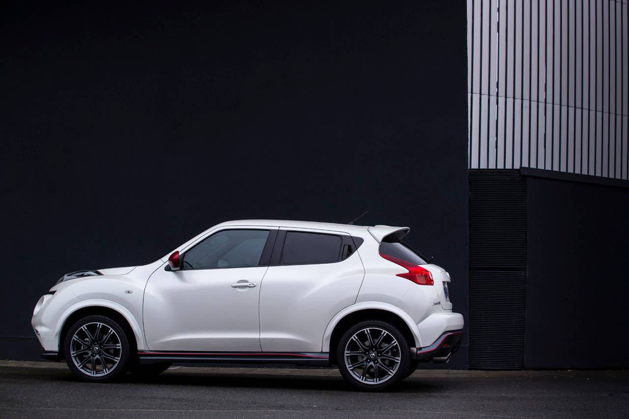 2013 Nissan Juke Nismo side
