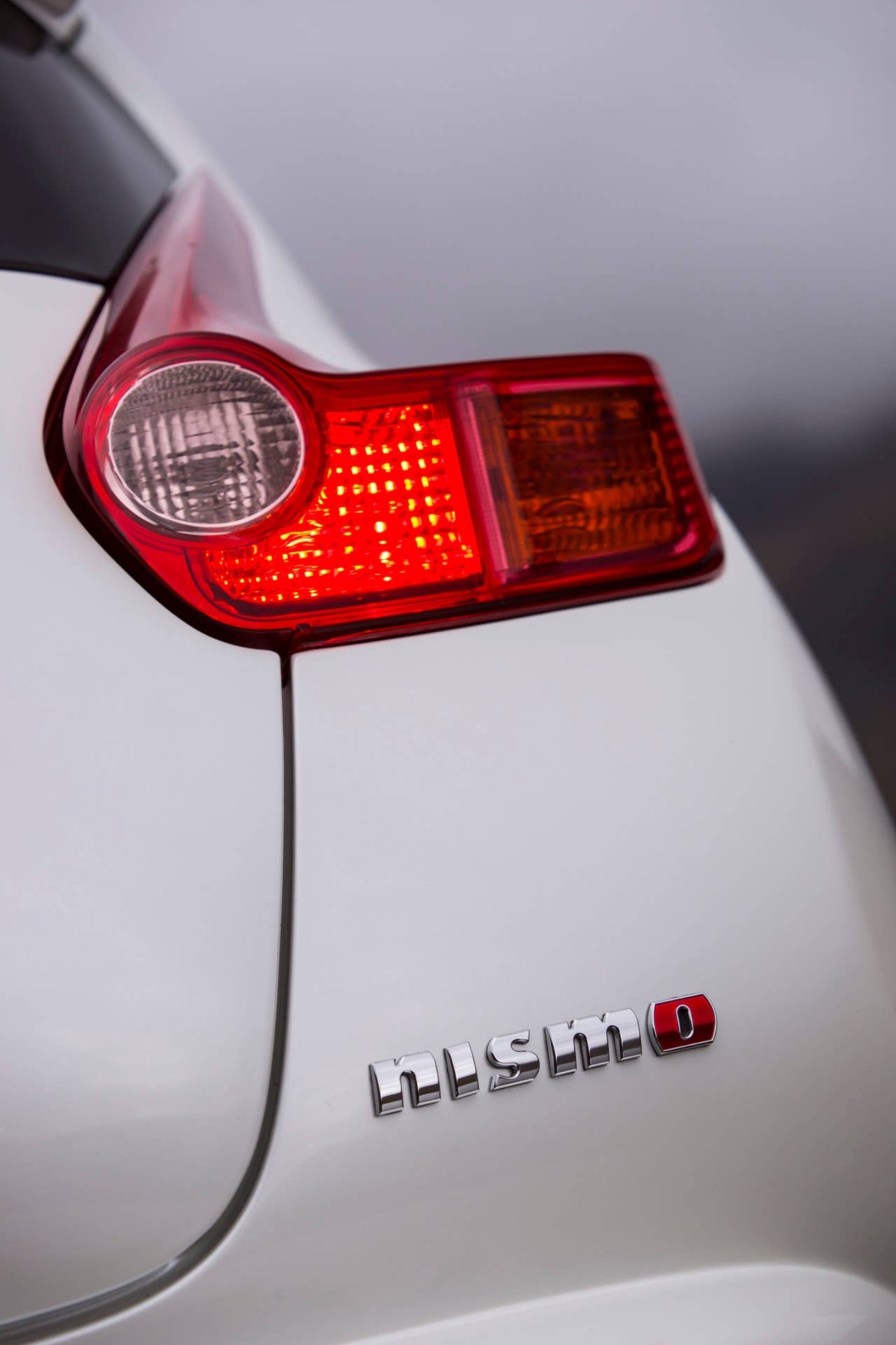 2013 Nissan Juke Nismo tail lamp