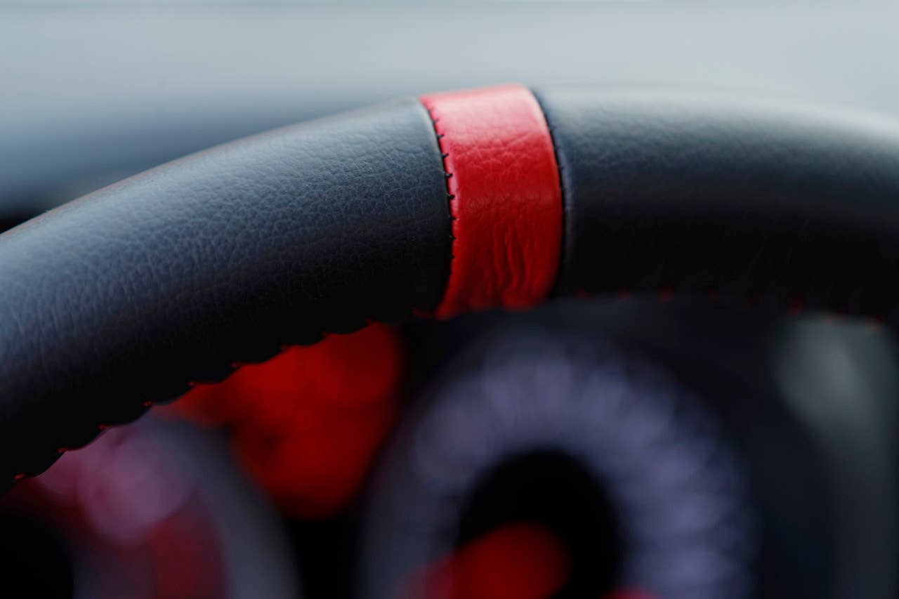 2013 Nissan Juke Nismo steering wheel