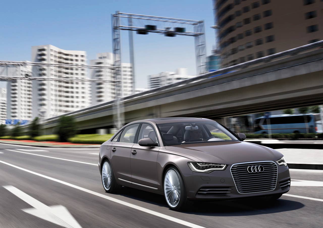Audi A6 L e-tron front 3/4