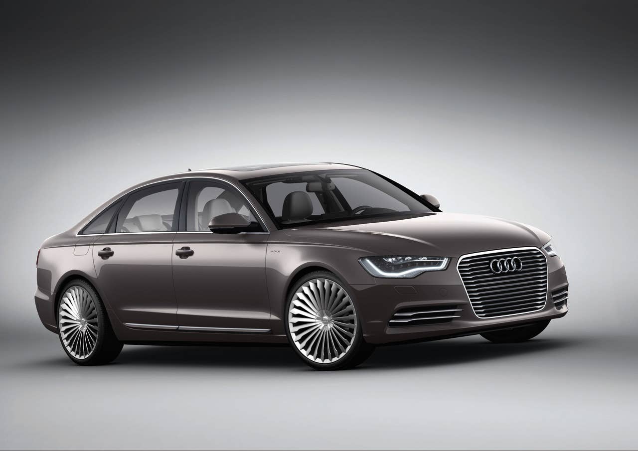 Audi A6 L e-tron front 3/4