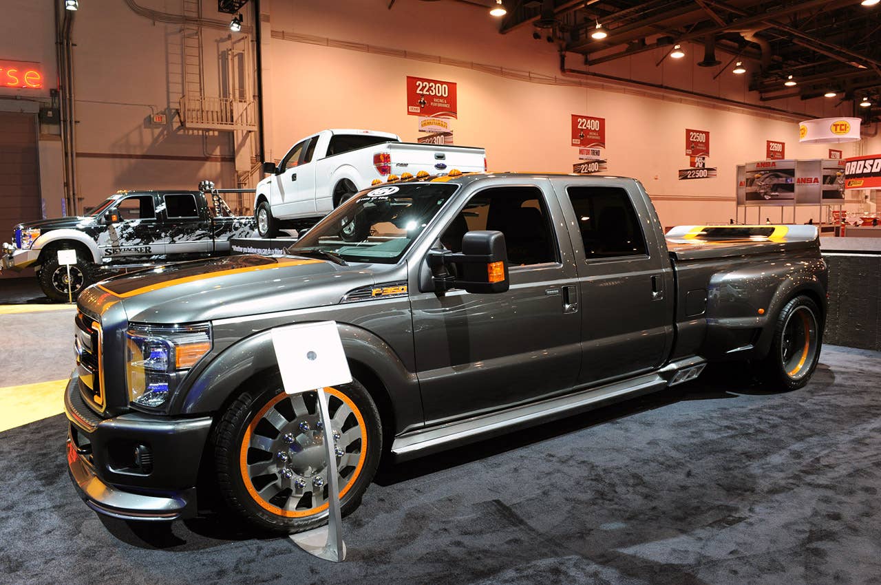 Airhead Kustoms Ford F-350 Super Duty