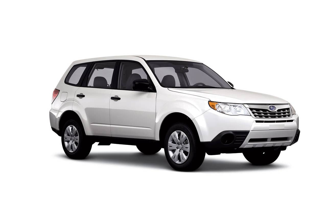 2011 Subaru Forester front 3/4