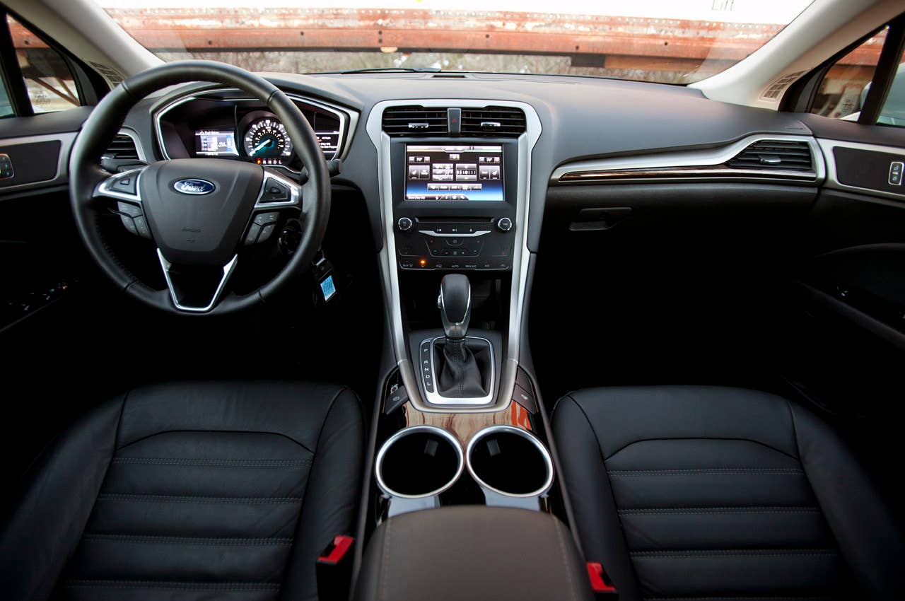 2013 Ford Fusion Hybrid SE interior