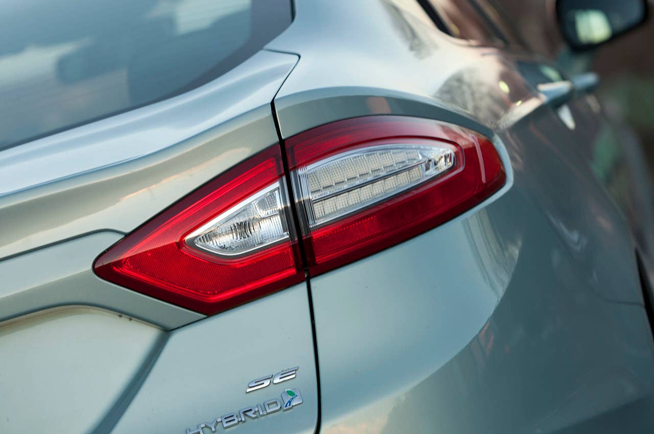 2013 Ford Fusion Hybrid SE taillight