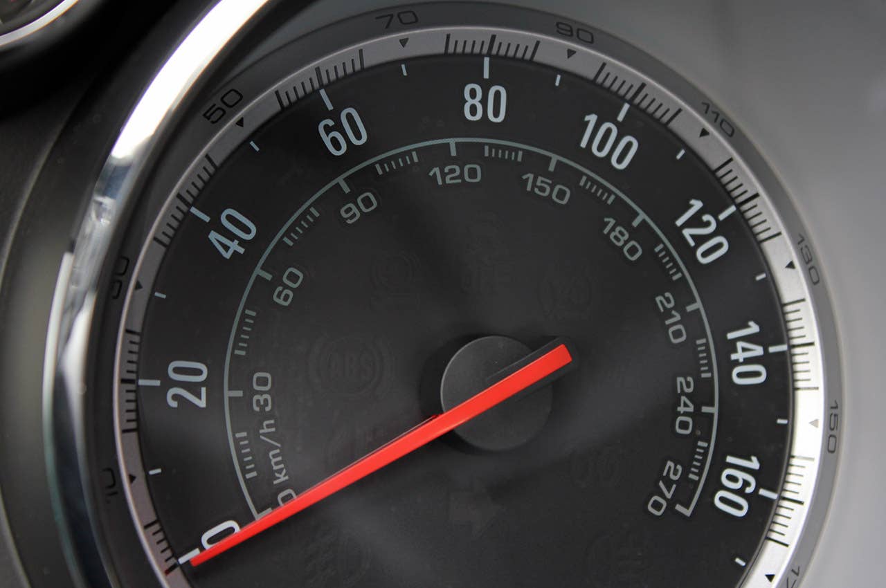 2011 Buick Regal CXL speedometer