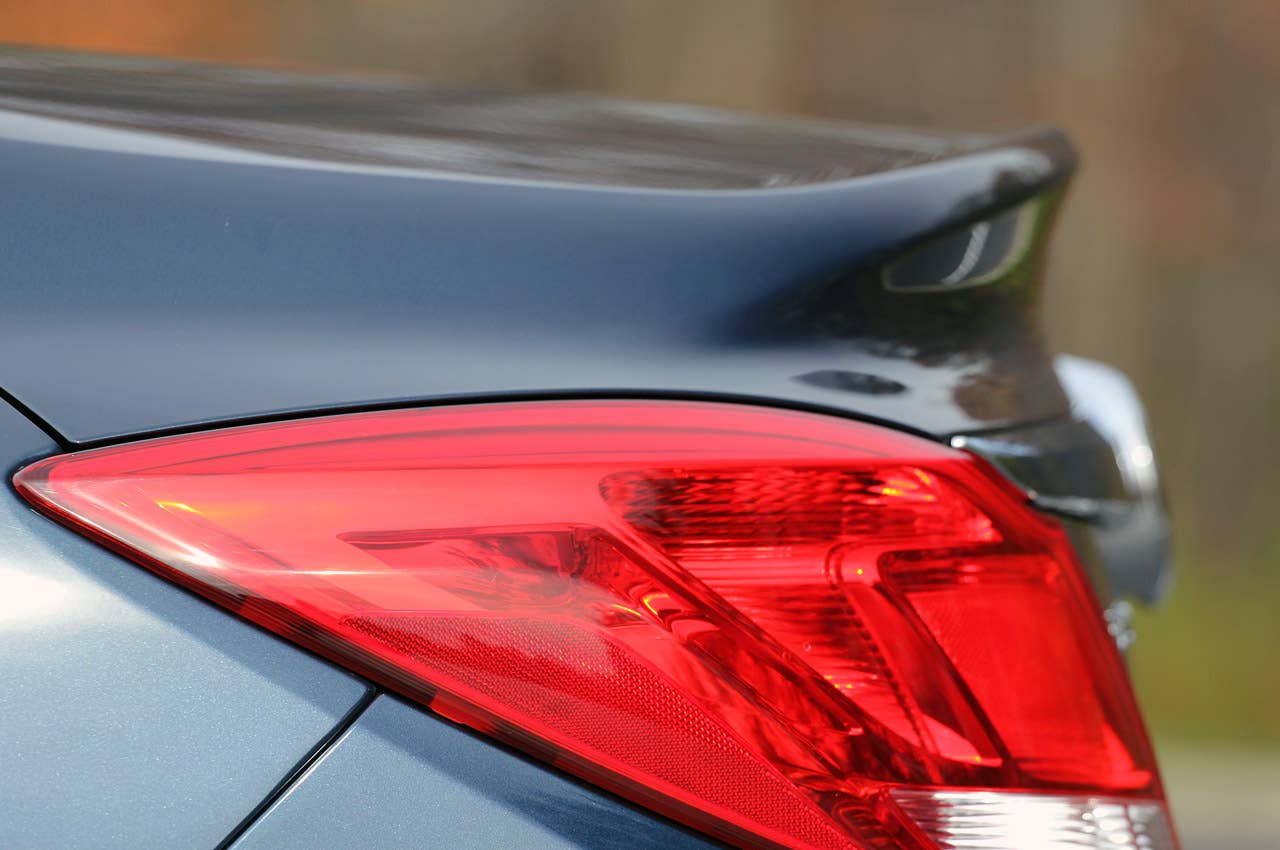 2011 Buick Regal CXL taillight