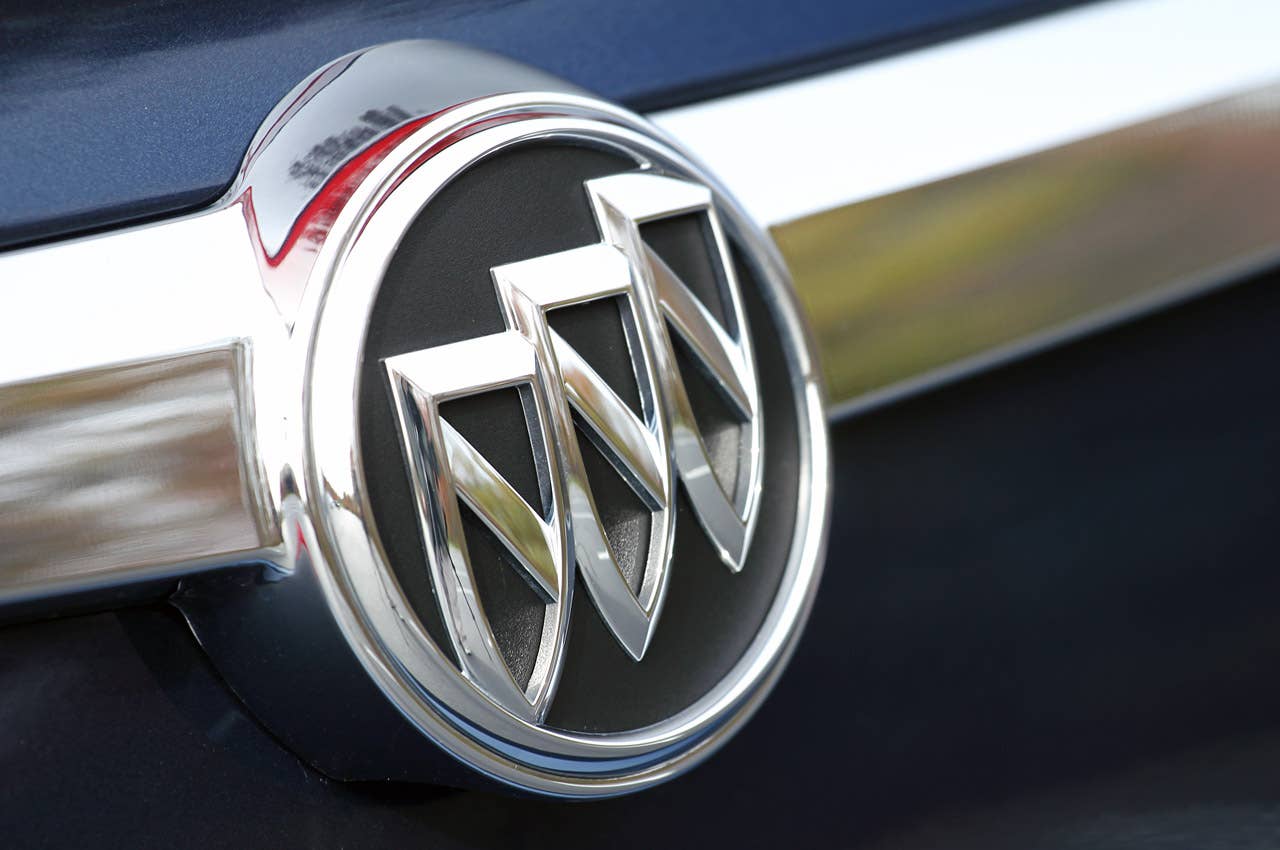 2011 Buick Regal CXL logo