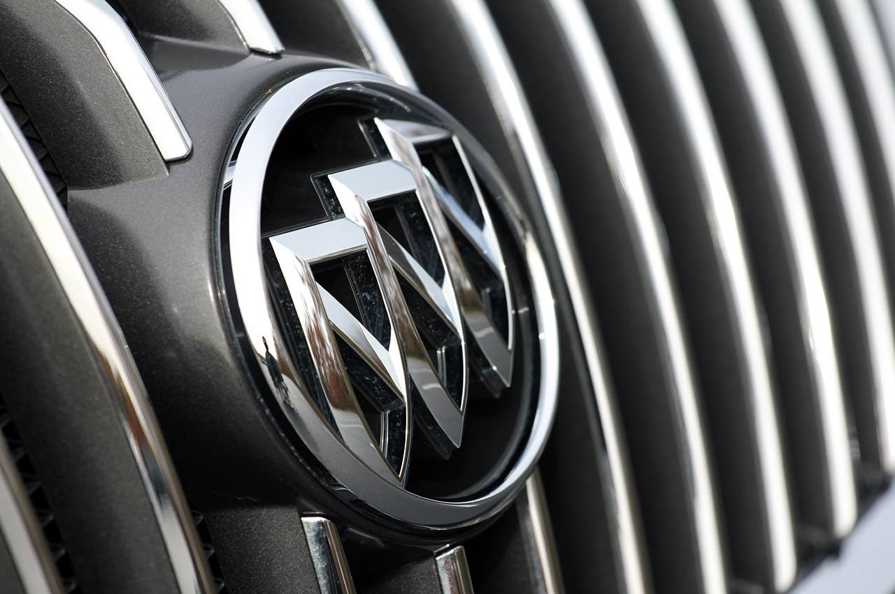 2011 Buick Regal CXL logo