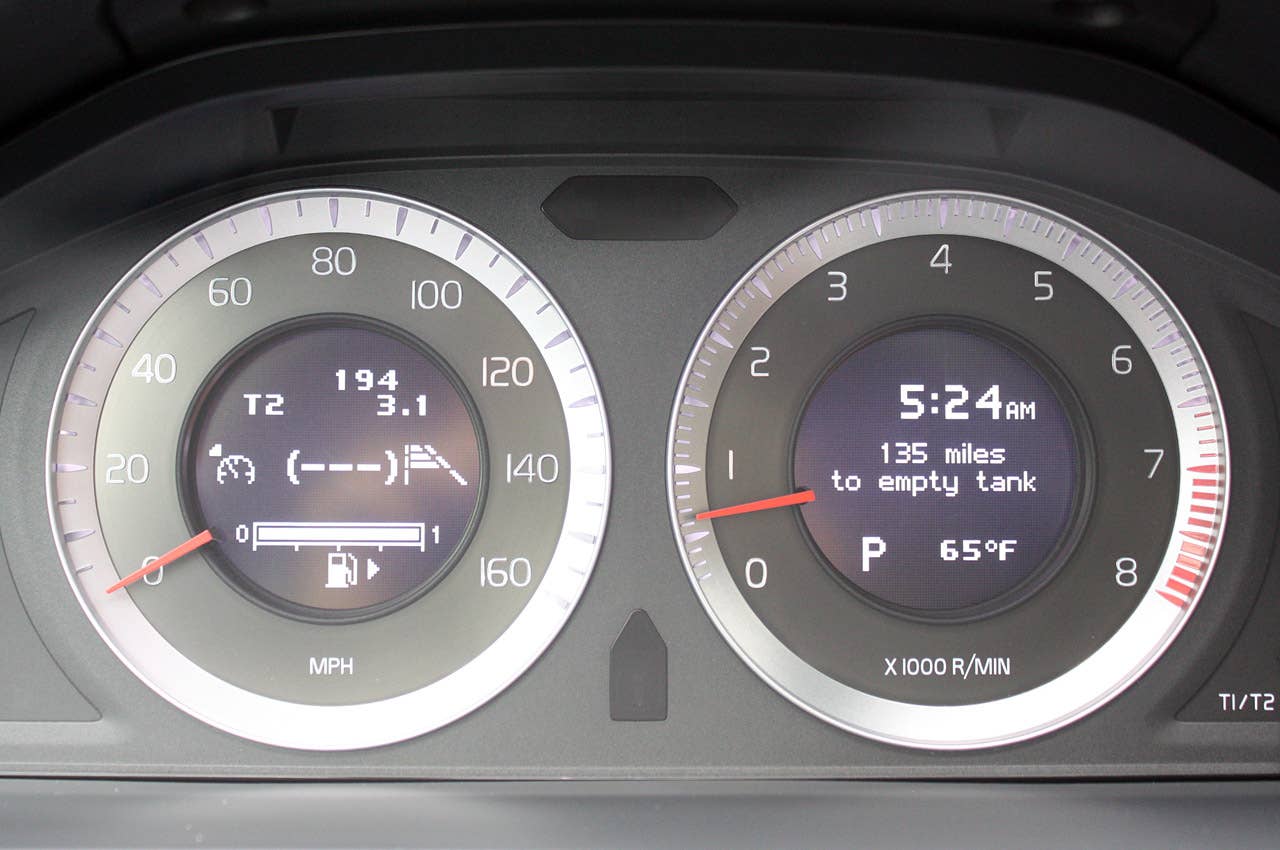 2011 Volvo S60 gauges