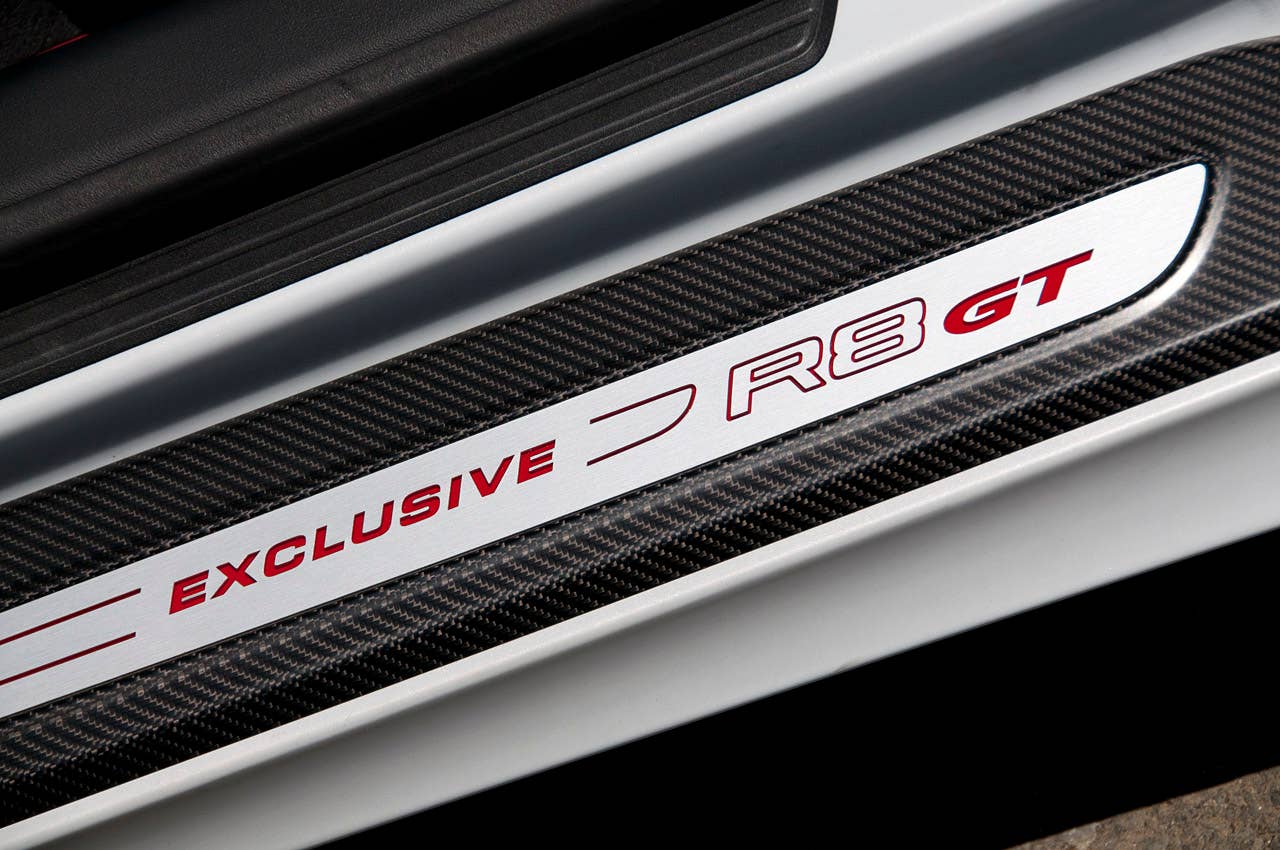 2012 Audi R8 GT sill plate