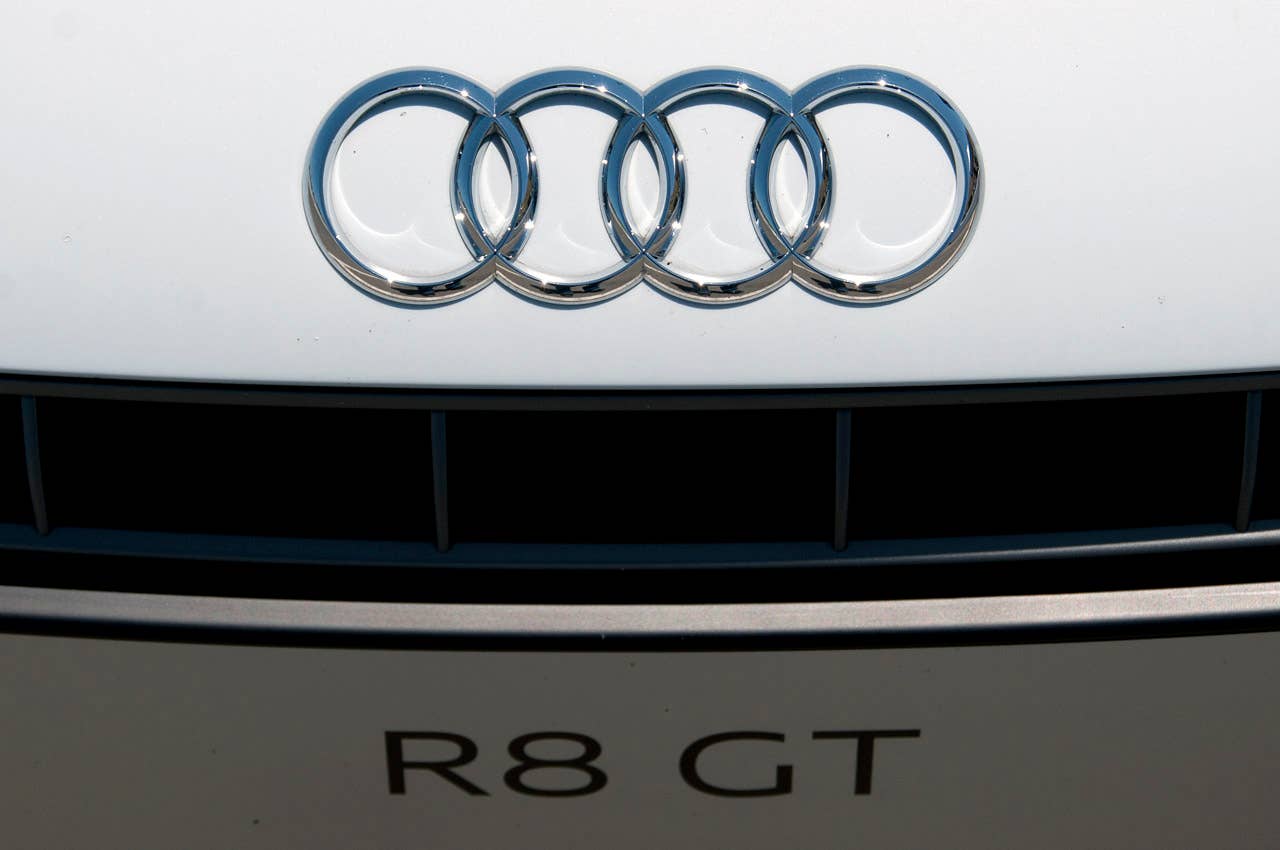 2012 Audi R8 GT logo