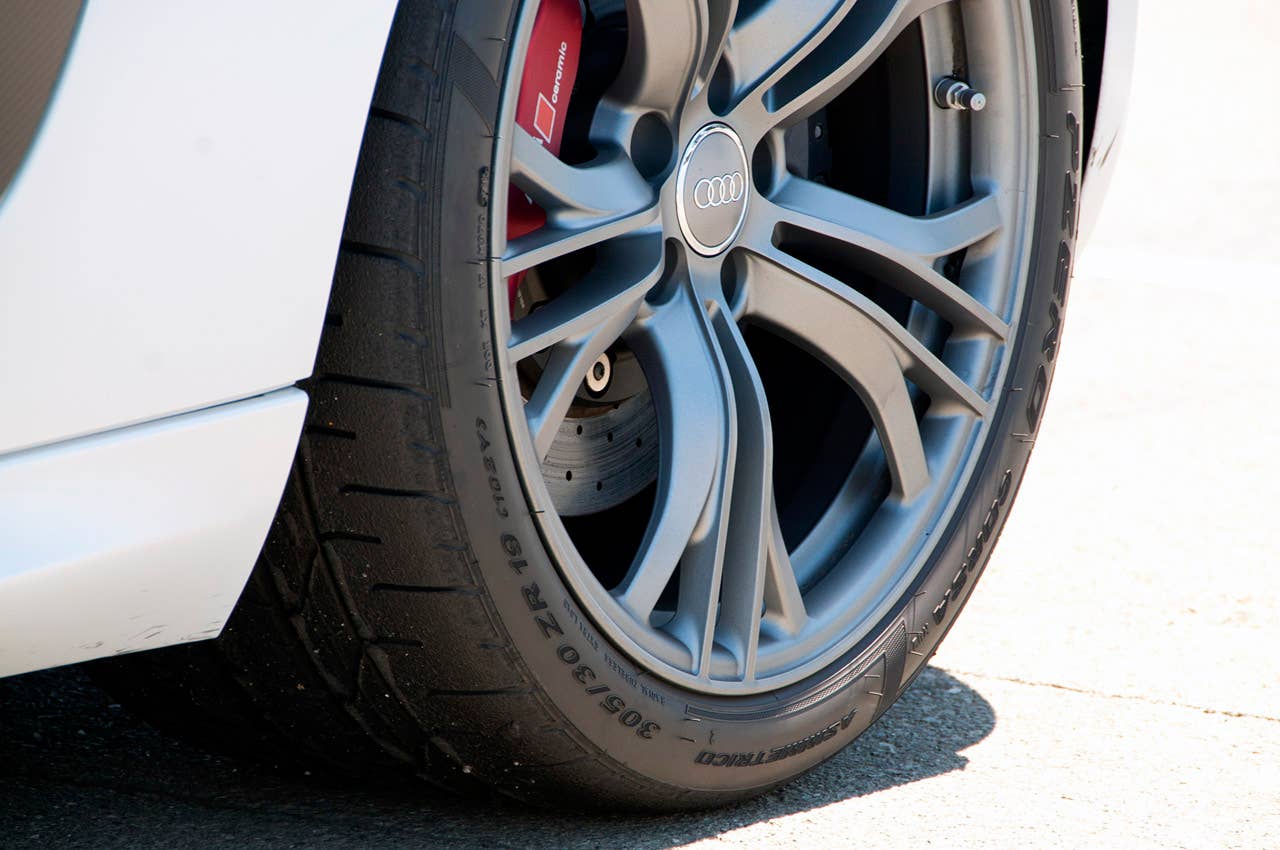 2012 Audi R8 GT rear wheel