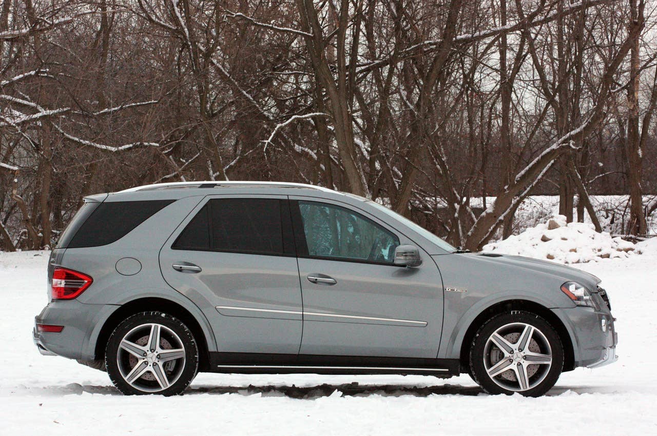 2011 Mercedes-Benz ML63 AMG side view