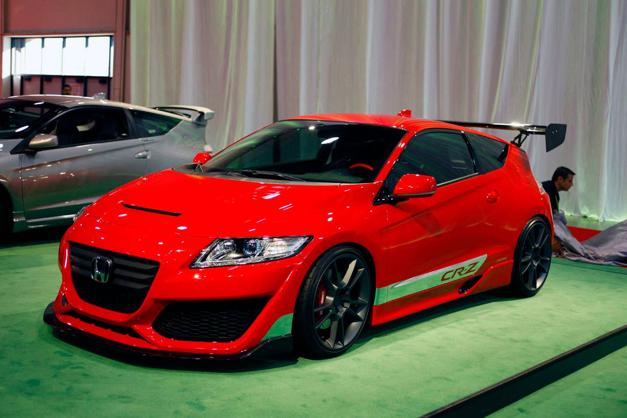 2011 Honda CR-Z Hybrid R Concept front 3/4
