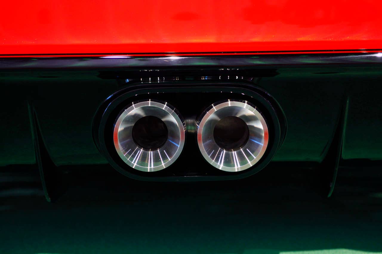2011 Honda CR-Z Hybrid R Concept center up exhaust