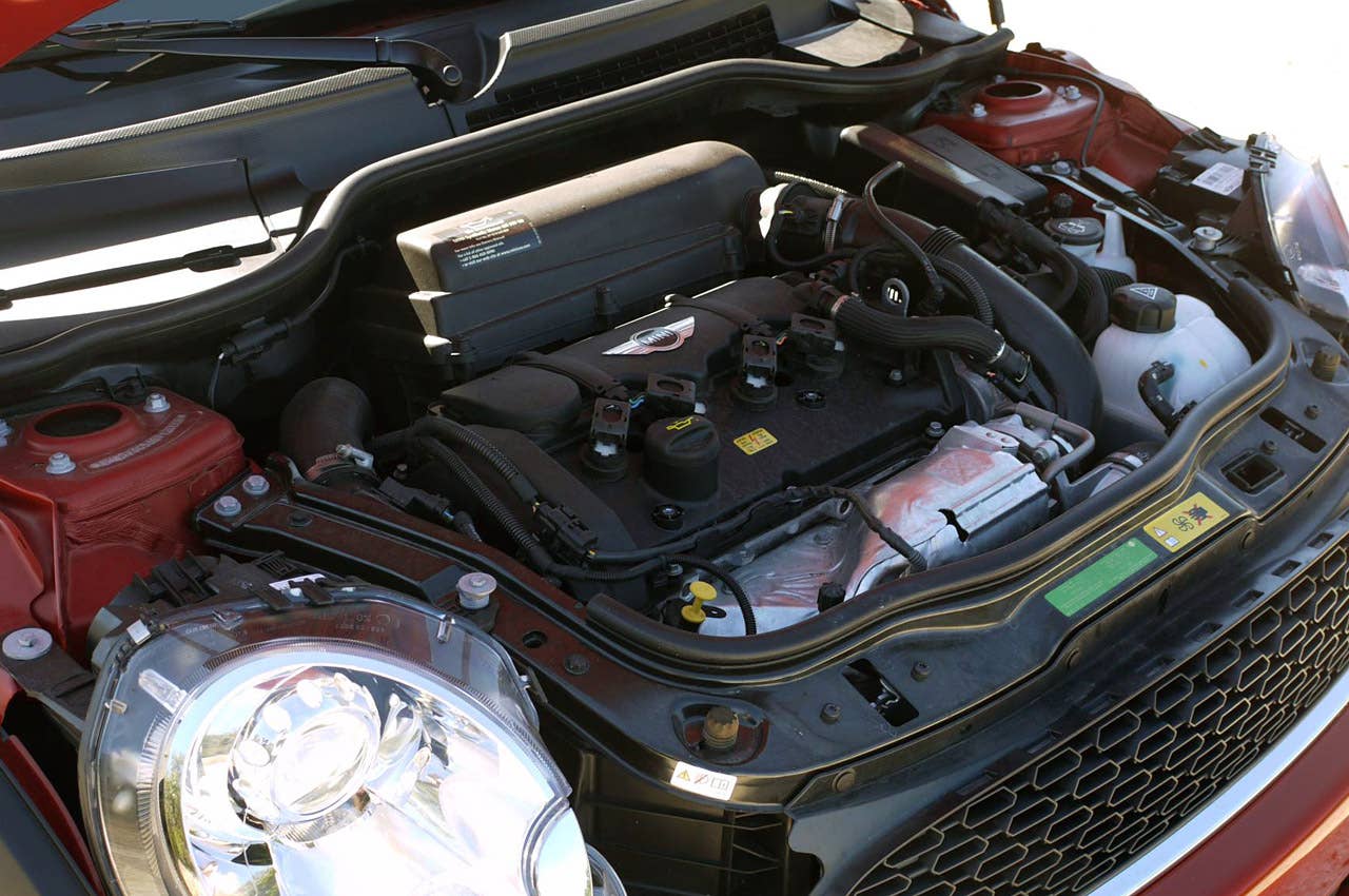 2011 Mini Cooper engine
