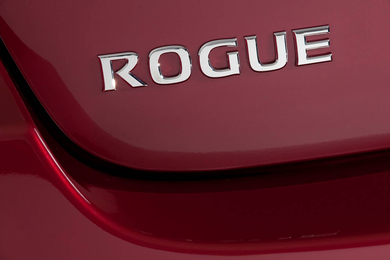 Nissan Rogue Krom, 2010