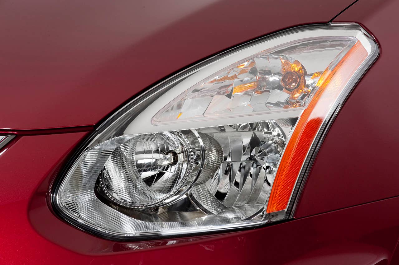 Nissan Rogue Krom, 2010
