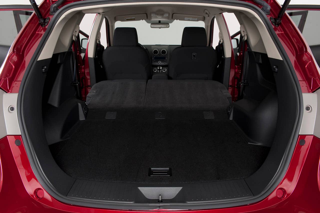 Nissan Rogue Krom, 2010