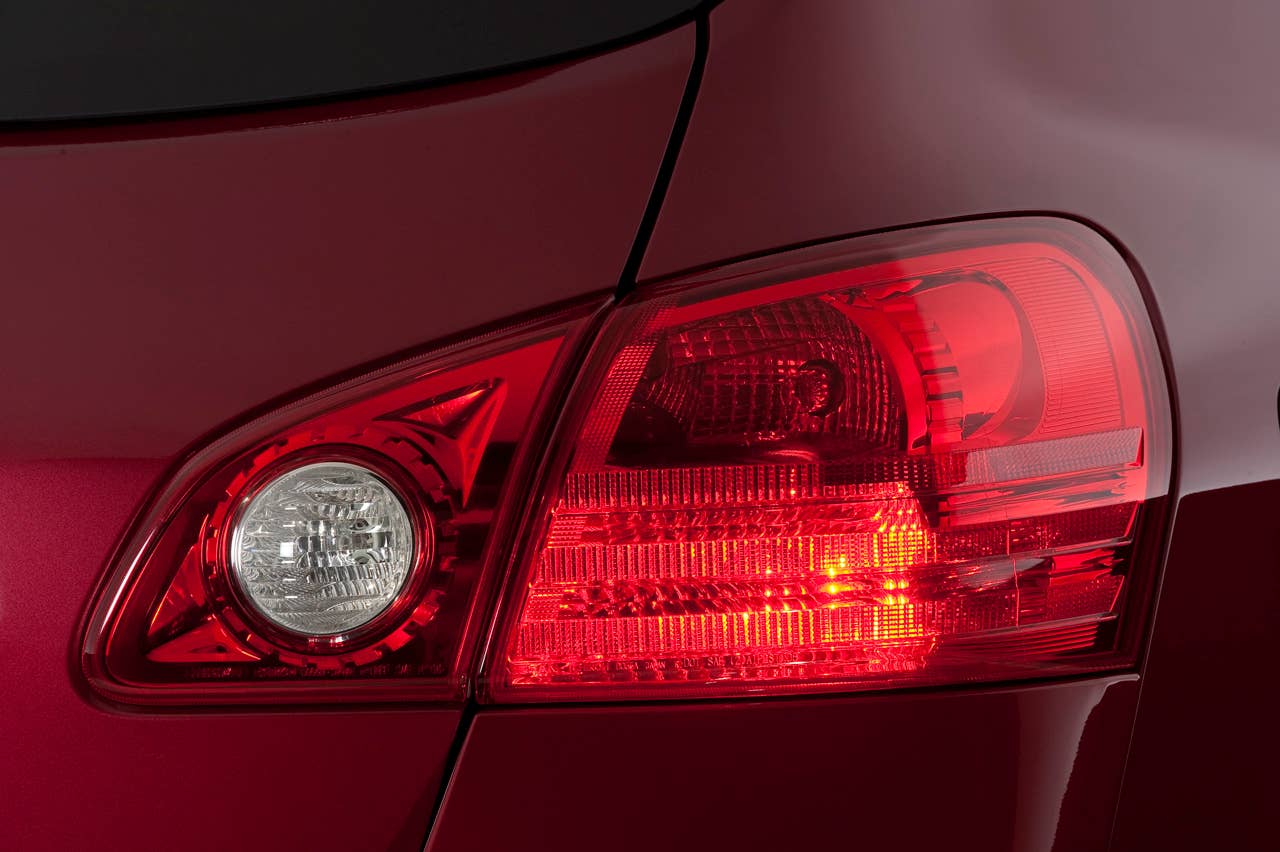 Nissan Rogue Krom, 2010