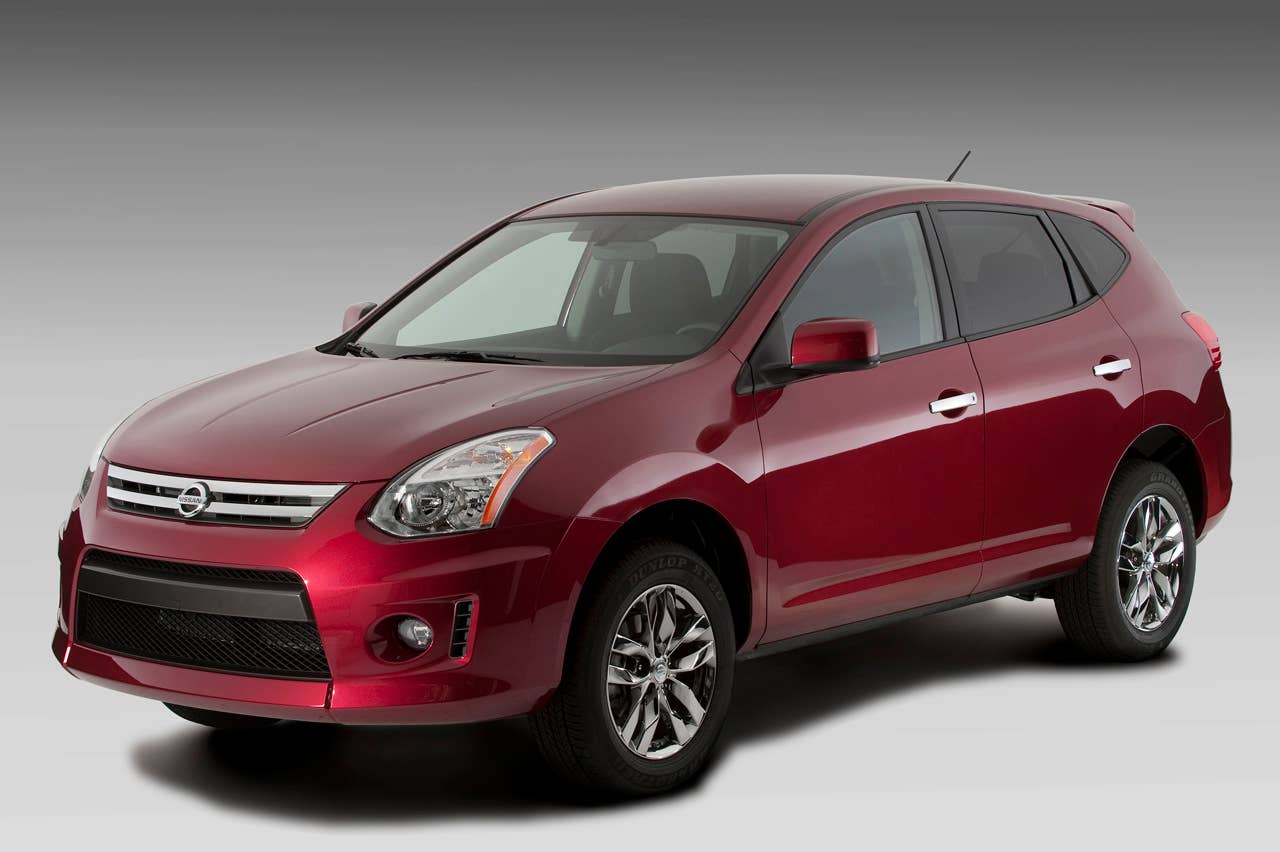 Nissan Rogue Krom, 2010