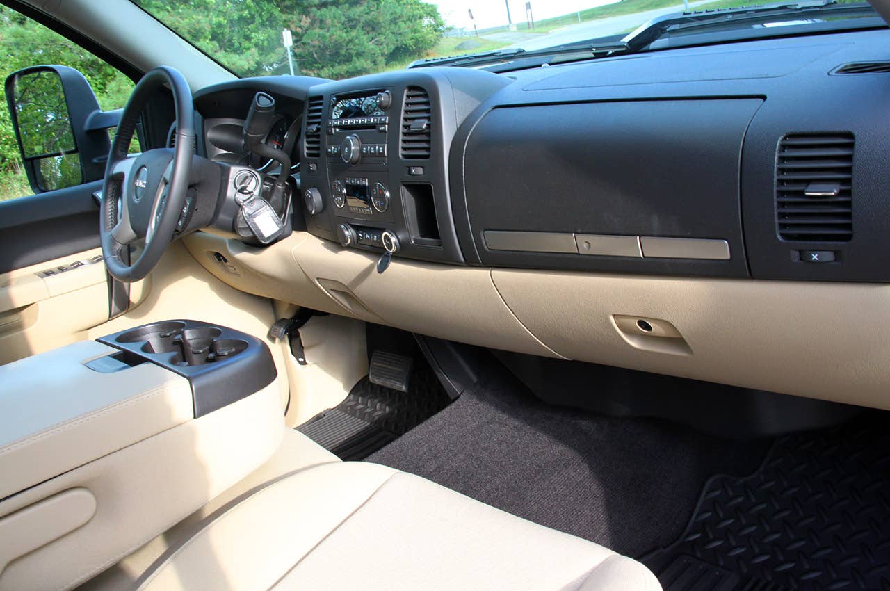 2011 GMC Sierra 3500HD SLE interior