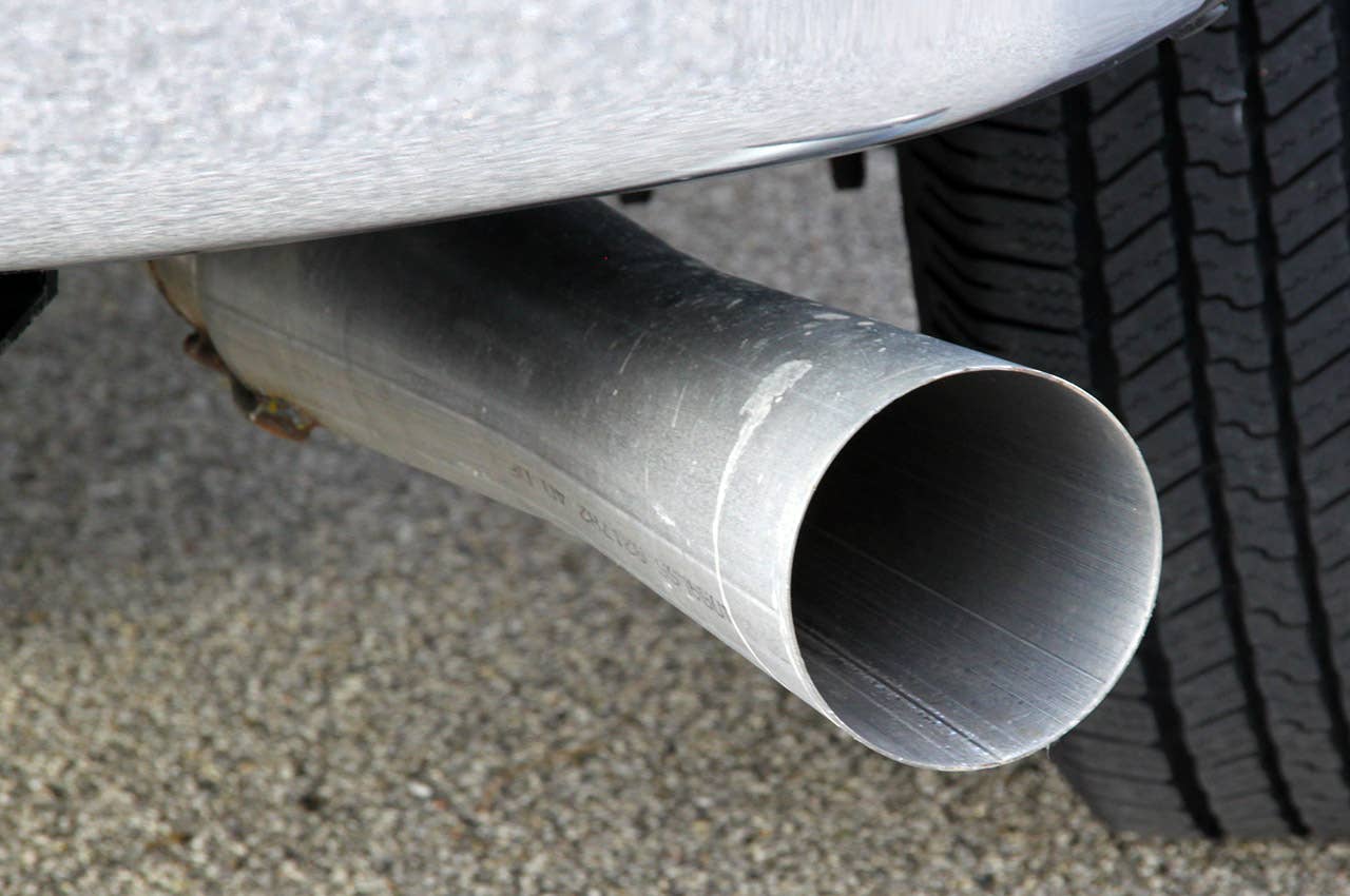 2011 GMC Sierra 3500HD SLE tail pipe
