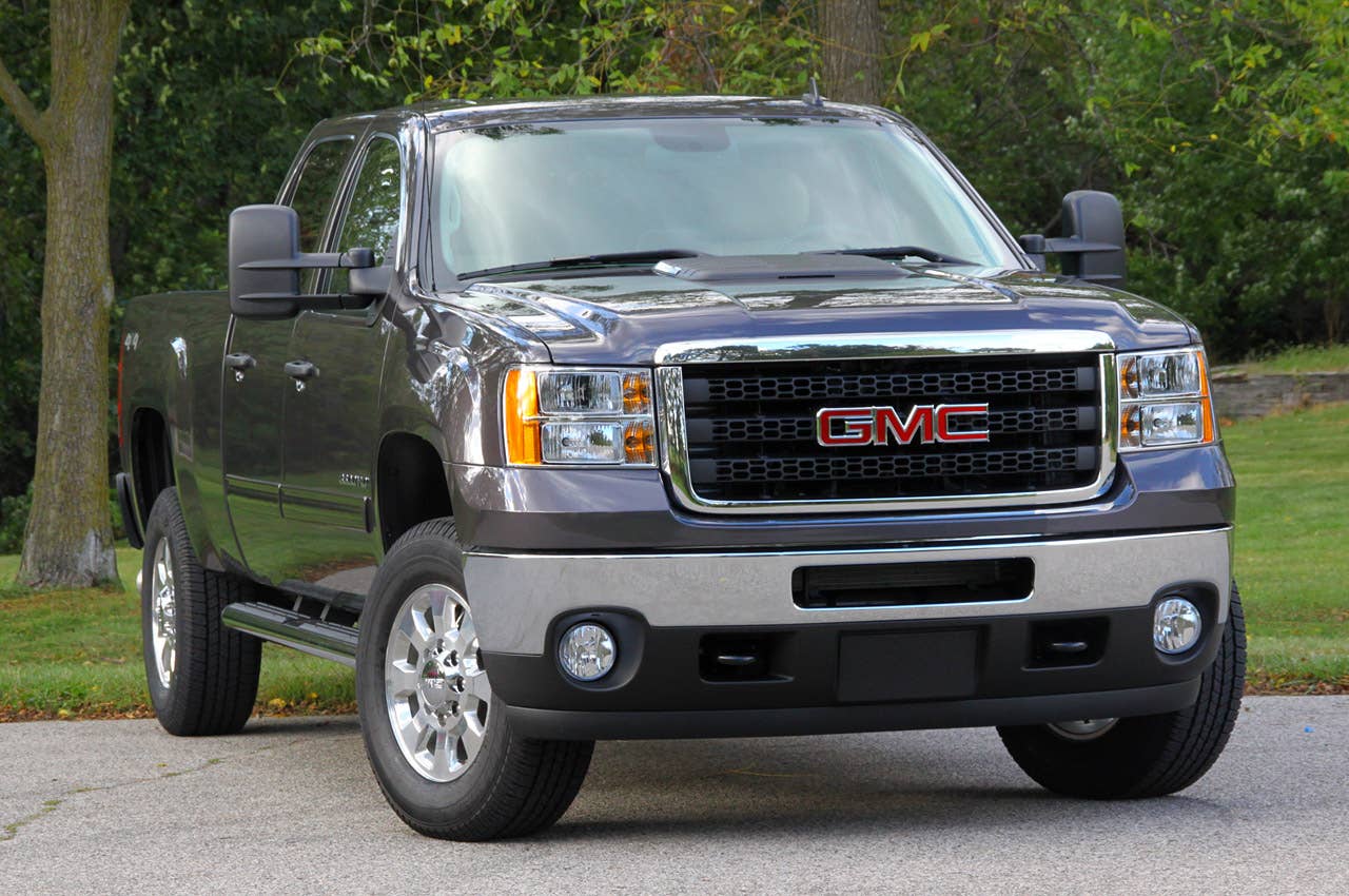 2011 GMC Sierra 3500HD SLE, front 3/4 view