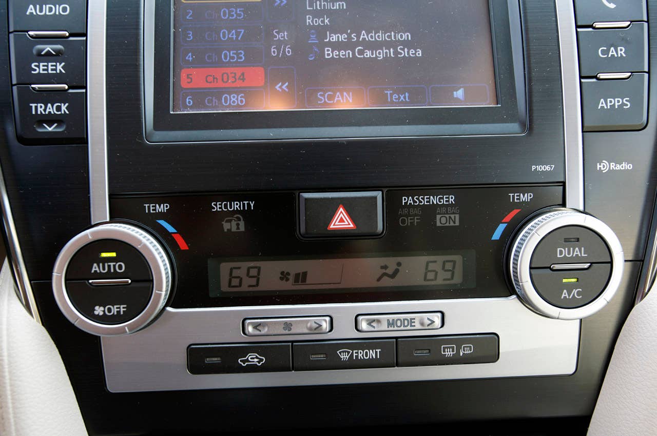2012 Toyota Camry Hybrid climate controls