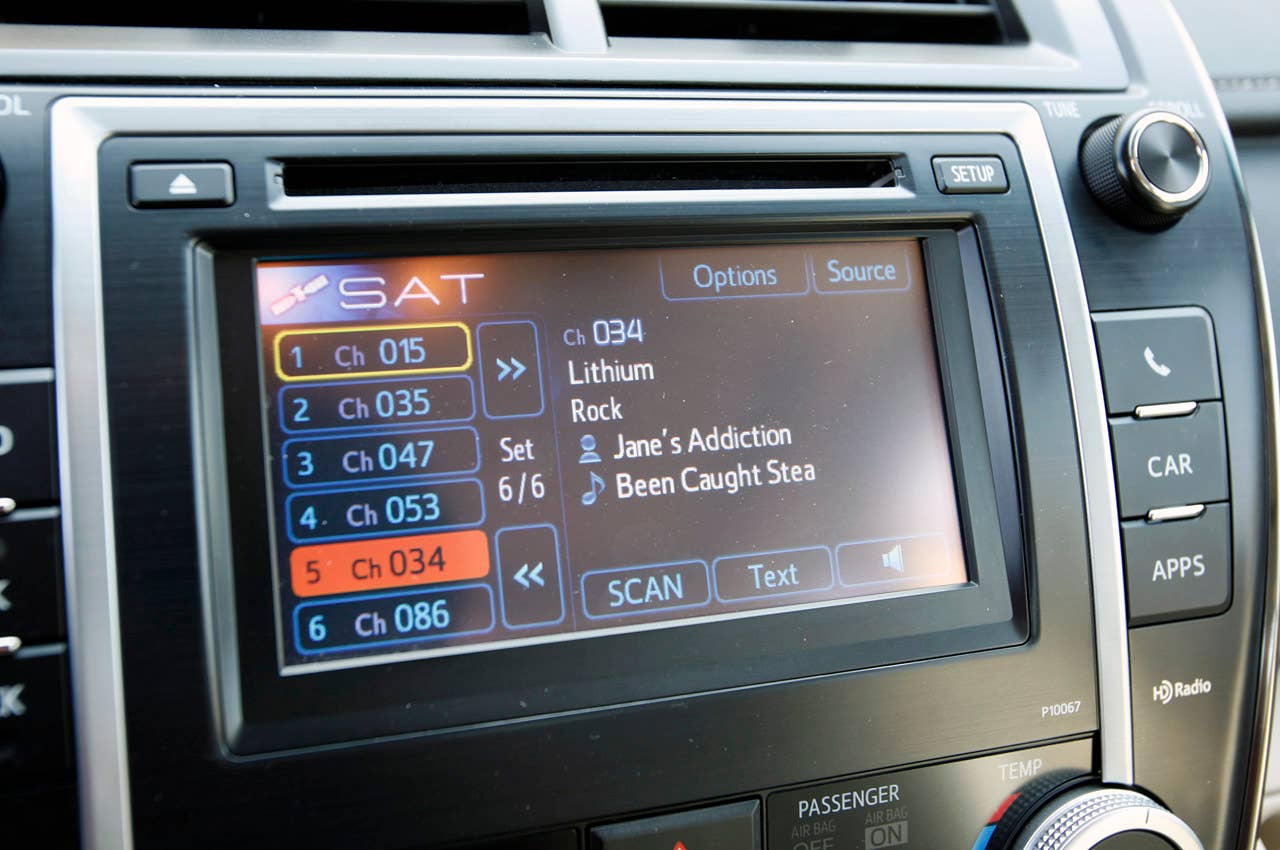 2012 Toyota Camry Hybrid audio system