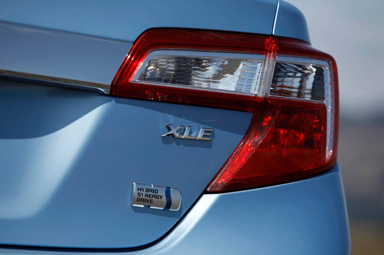 2012 Toyota Camry Hybrid taillights