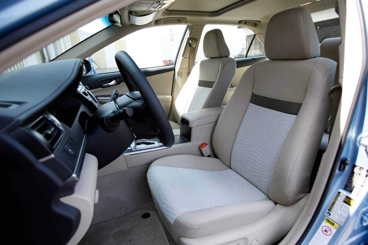 2012 Toyota Camry Hybrid front seats